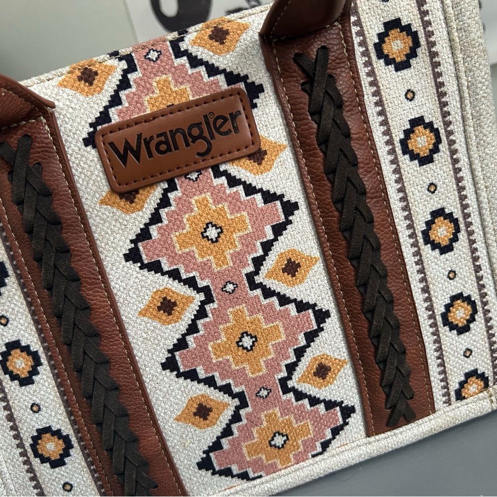 Wrangler Aztec Purse - Picture 8 of 10